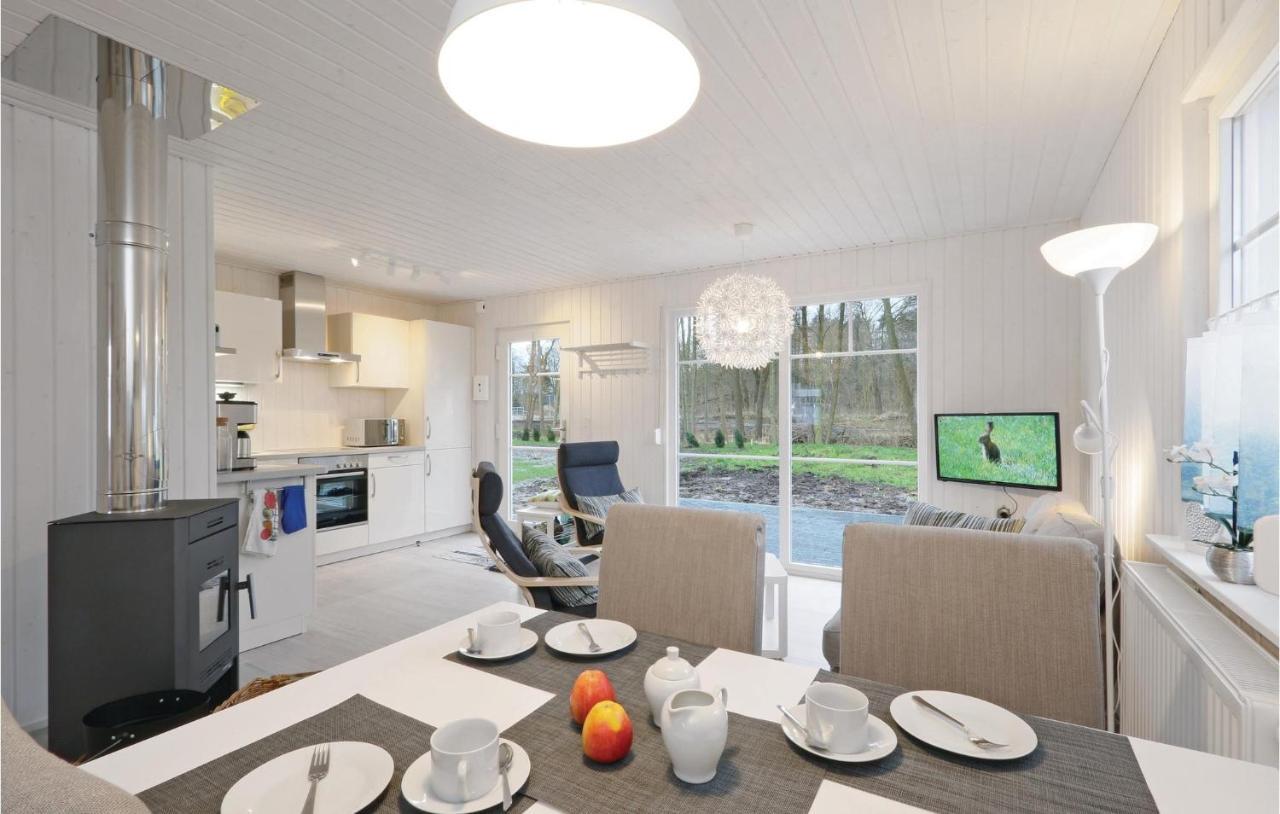 Cozy Home In Zerpenschleuse With Sauna Exteriör bild